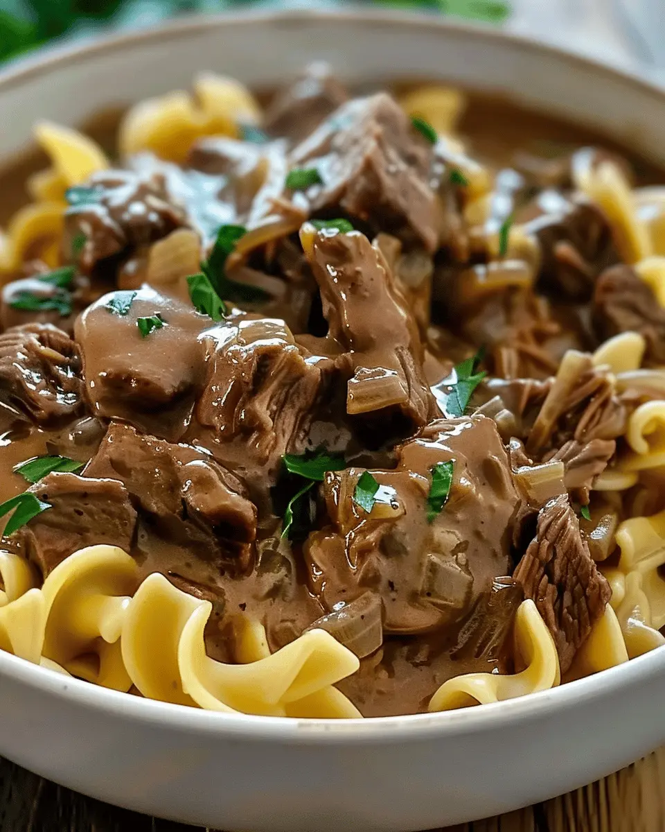 Easy Crockpot Beef Tips and Noodles: A Juicy Comfort Meal Made Simple
