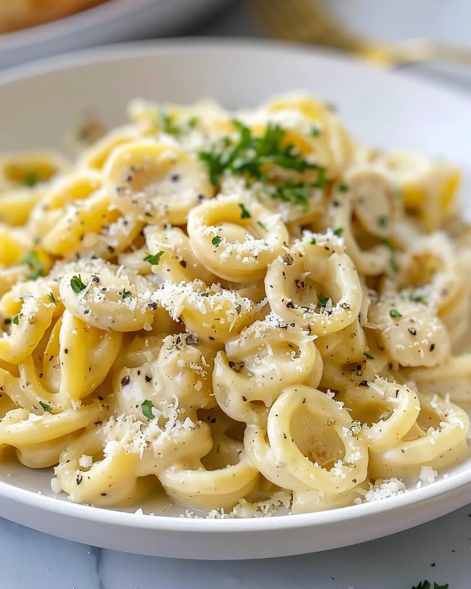 Garlic Butter Pasta One Pot Wonder with Turkey Bacon & Chicken Ham